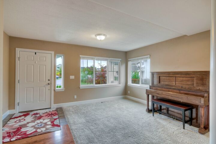 Property Photo:  14106 176th St E  WA 98374