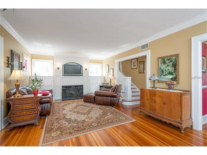 Property Photo:  146 14th Avenue N  FL 33701 