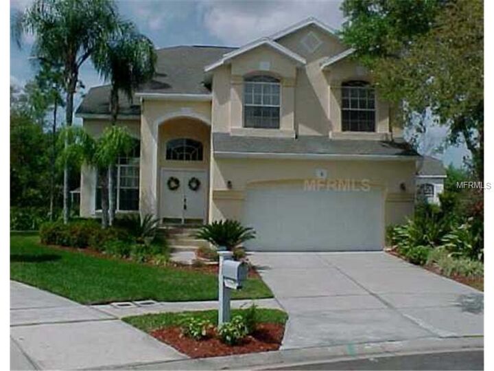 Property Photo:  16004 Grantham Place  FL 33647 