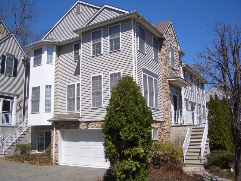 Property Photo: 150 Arrowgate Dr NJ 07869