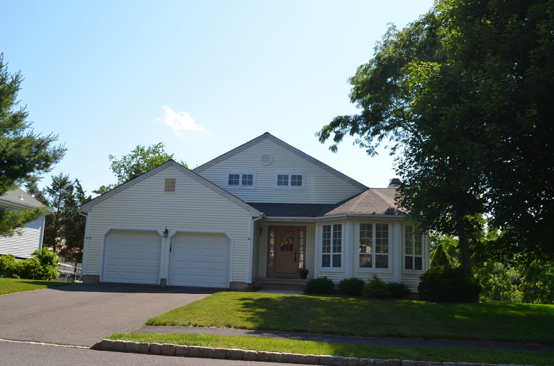 Property Photo:  29 Mohawk Trl  NJ 08876 