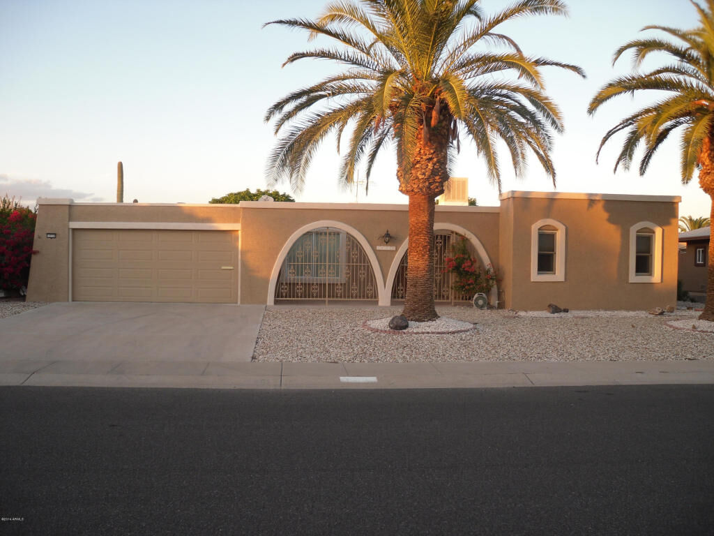 Property Photo: 10530 W Edgewood Drive AZ 85351