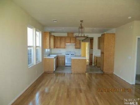 Property Photo:  716 Breakwater Circle  CA 94585 