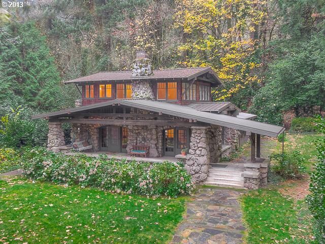 Property Photo:  49 Briarwood Rd  OR 97034 