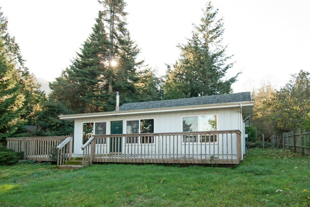 Property Photo:  661 Buckhorn St  WA 98245 