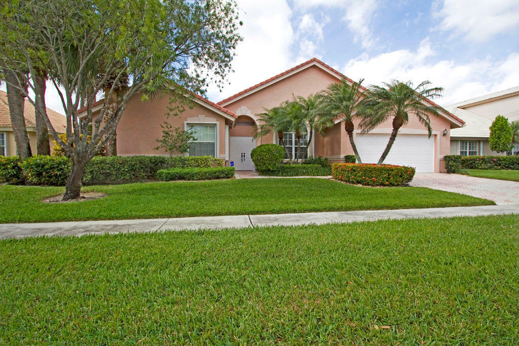 Property Photo:  6839 Grenelefe Road  FL 33437 