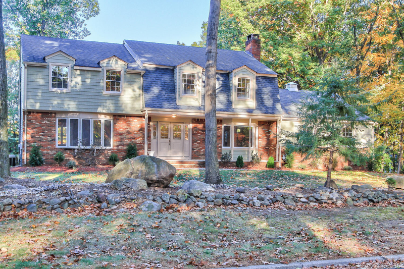 Property Photo: 708 Arnold Dr NJ 07417