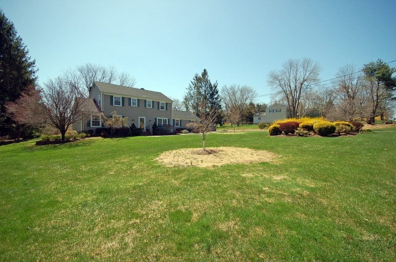 Property Photo:  74 Blossom Hill Rd  NJ 08833 