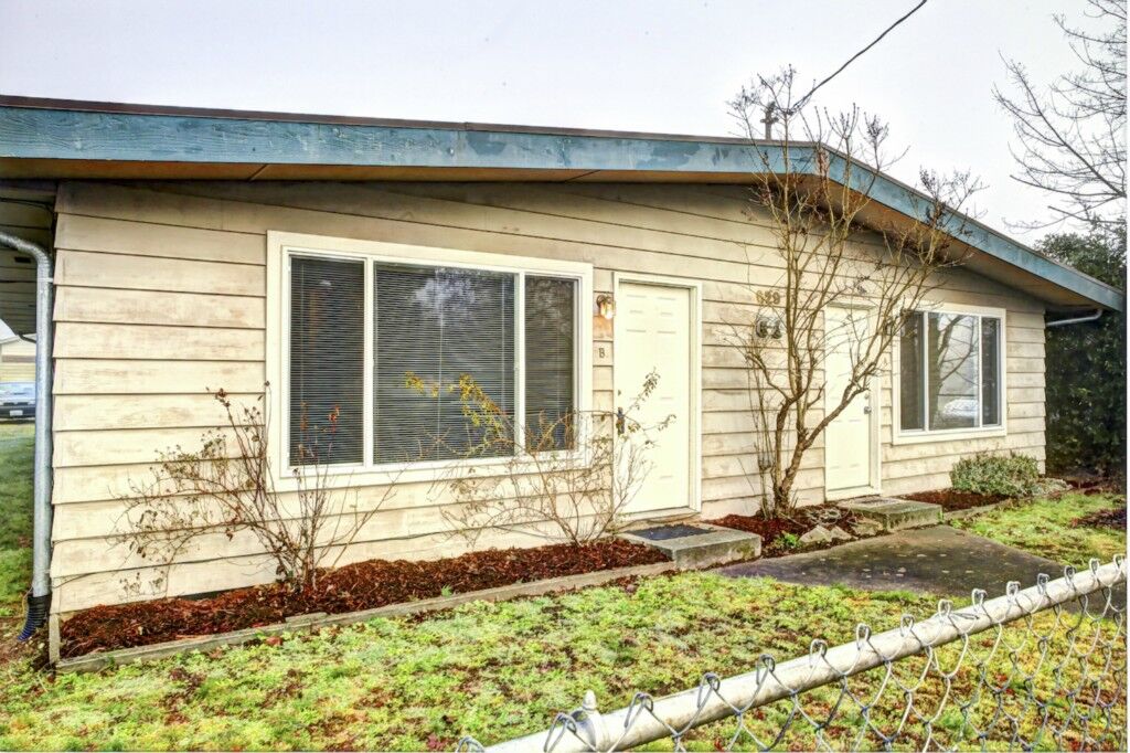 Property Photo:  629 Monroe St  WA 98272 