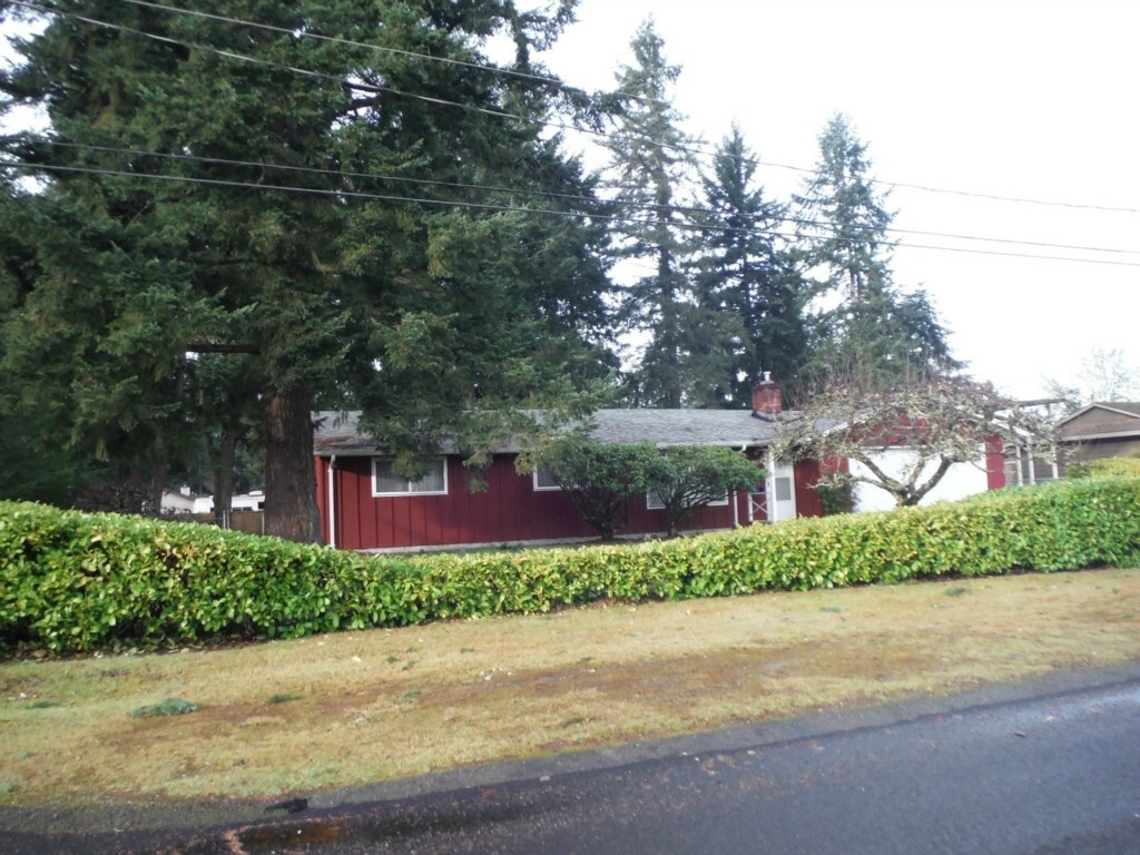 Property Photo:  13524 8th Ave E  WA 98445 