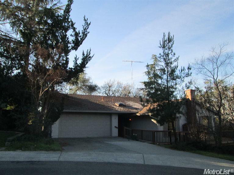 Property Photo: 328 Forest Court CA 95603