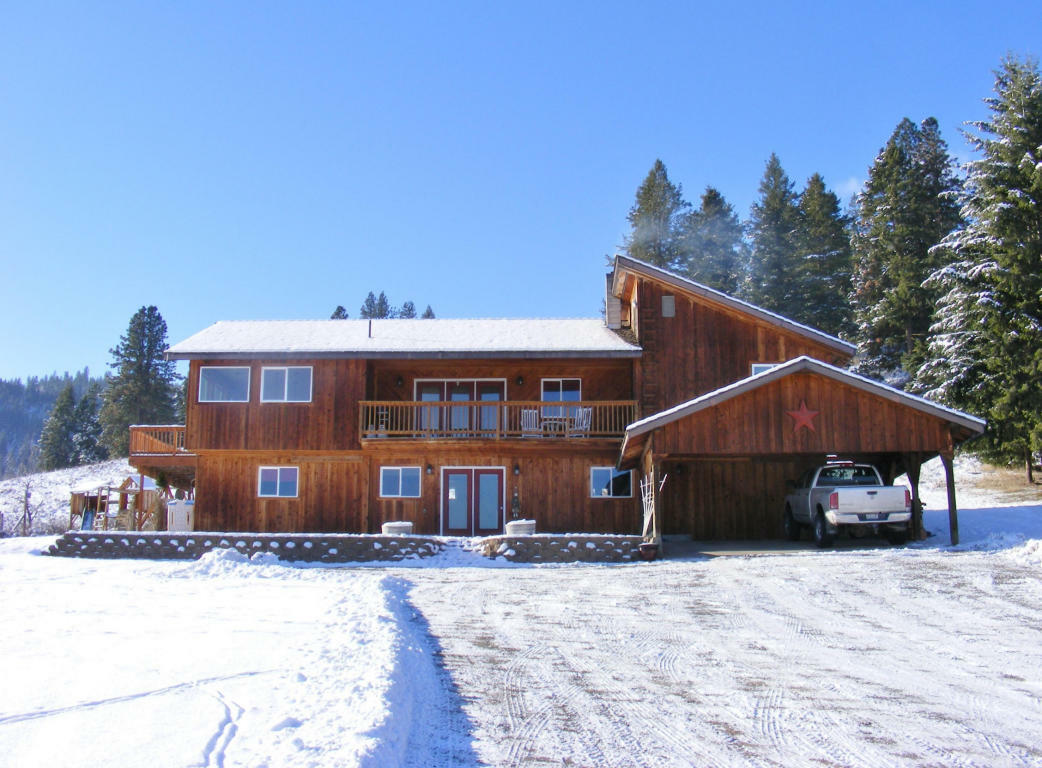 Property Photo:  842 D Valley Westside Rd  WA 99114 