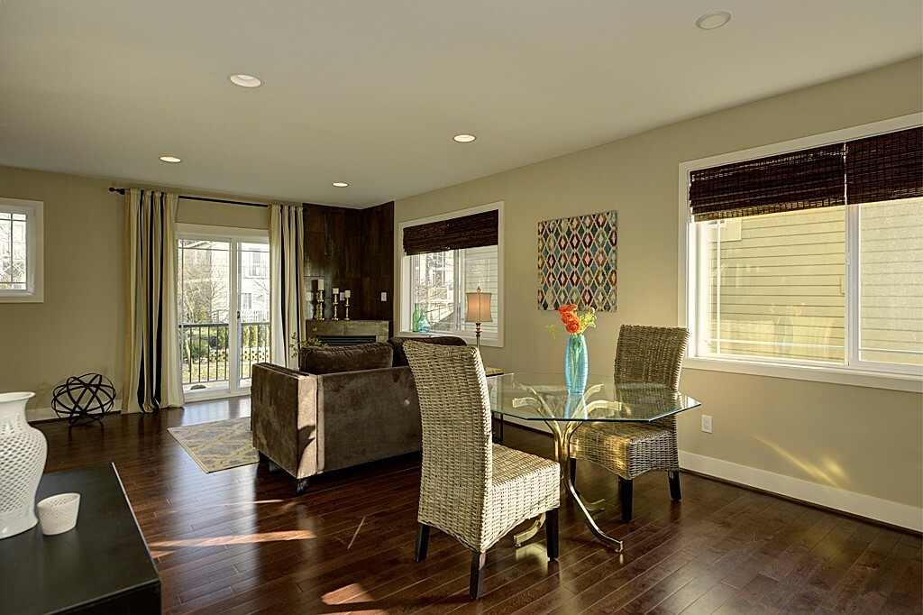 Property Photo: 165 18th Ave A WA 98122