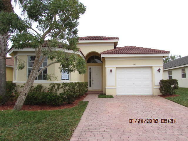 Property Photo:  694 NW Stanford Lane  FL 34983 