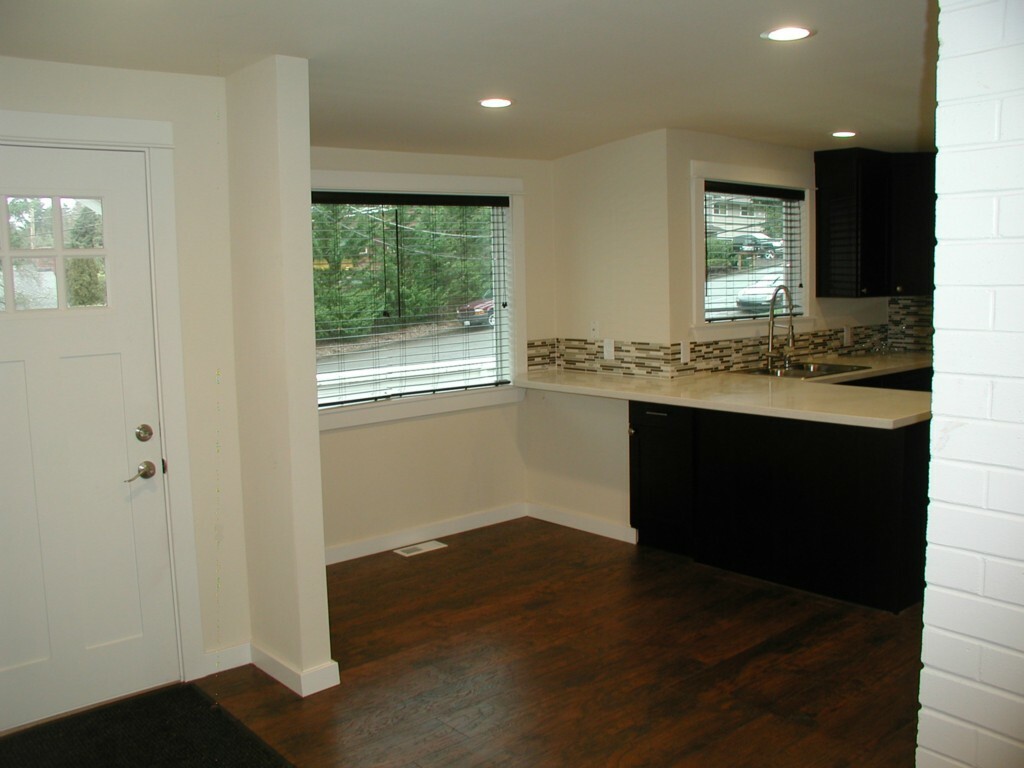 Property Photo: 539 SW 181st St WA 98166