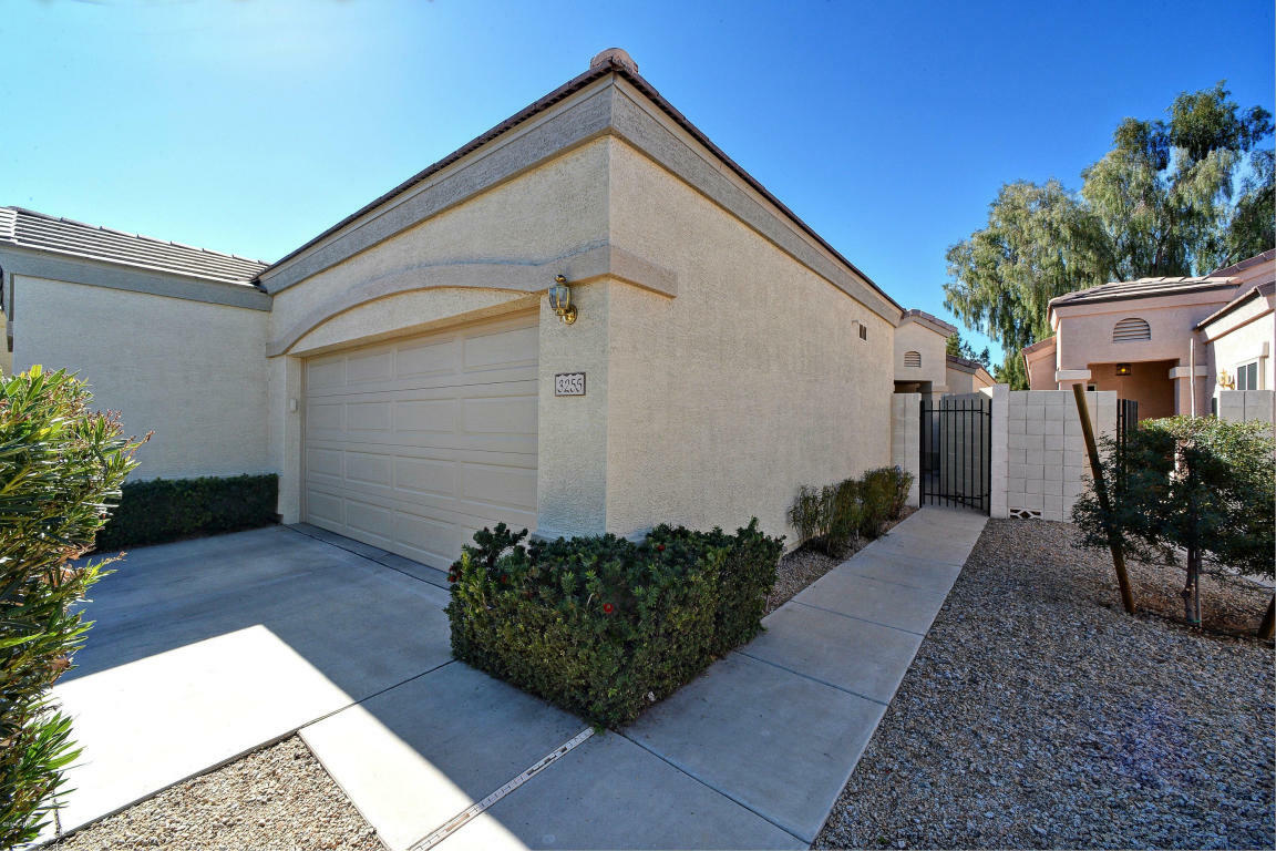 Property Photo:  3255 E Maldonado Drive  AZ 85042 