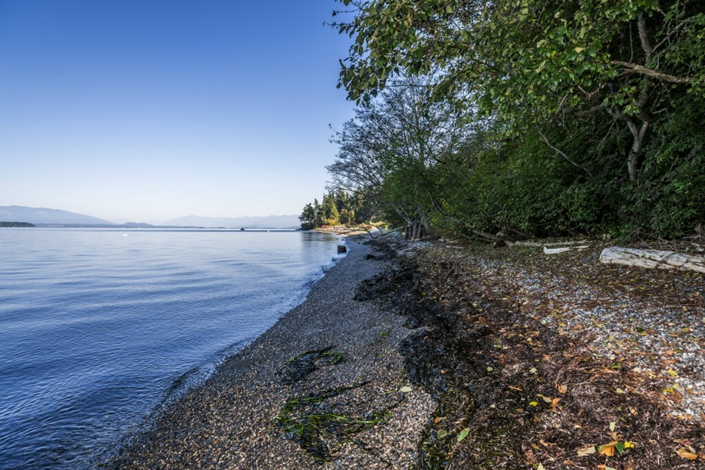 Property Photo: 5869 Section Ave WA 98221