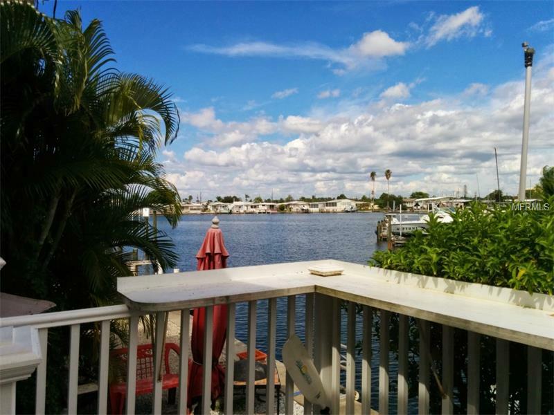 Property Photo: 216 Bimini Drive FL 34221
