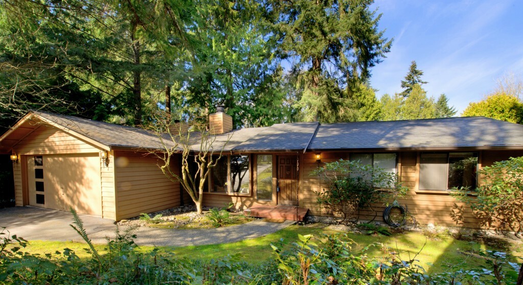 Property Photo:  10767 Bill Point Crest NE  WA 98110 