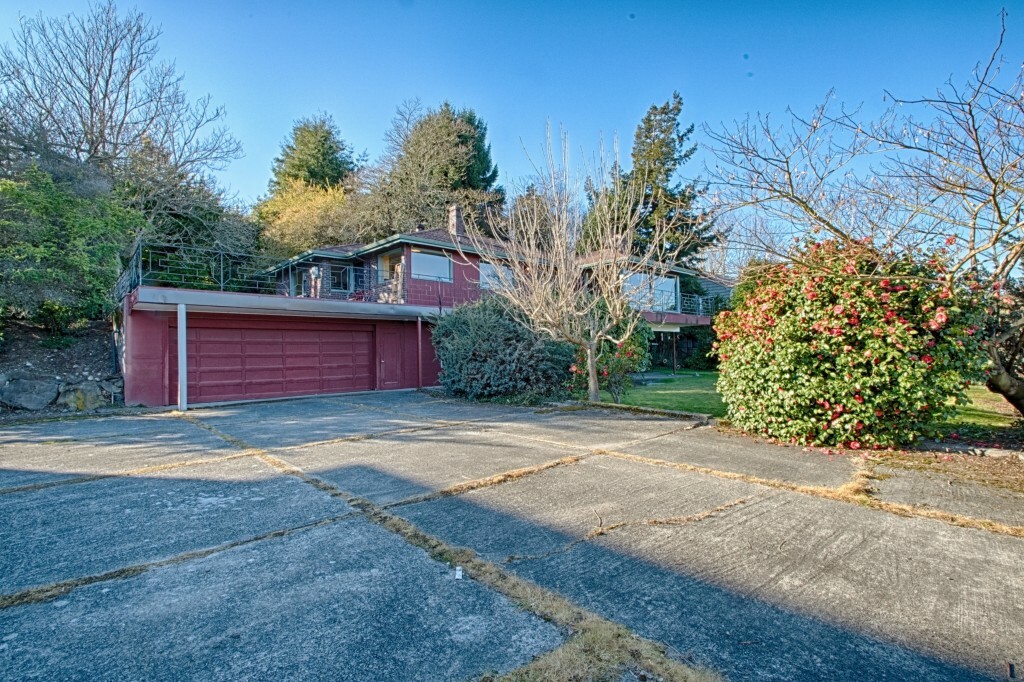 Property Photo:  3401 N Union Ave  WA 98407 