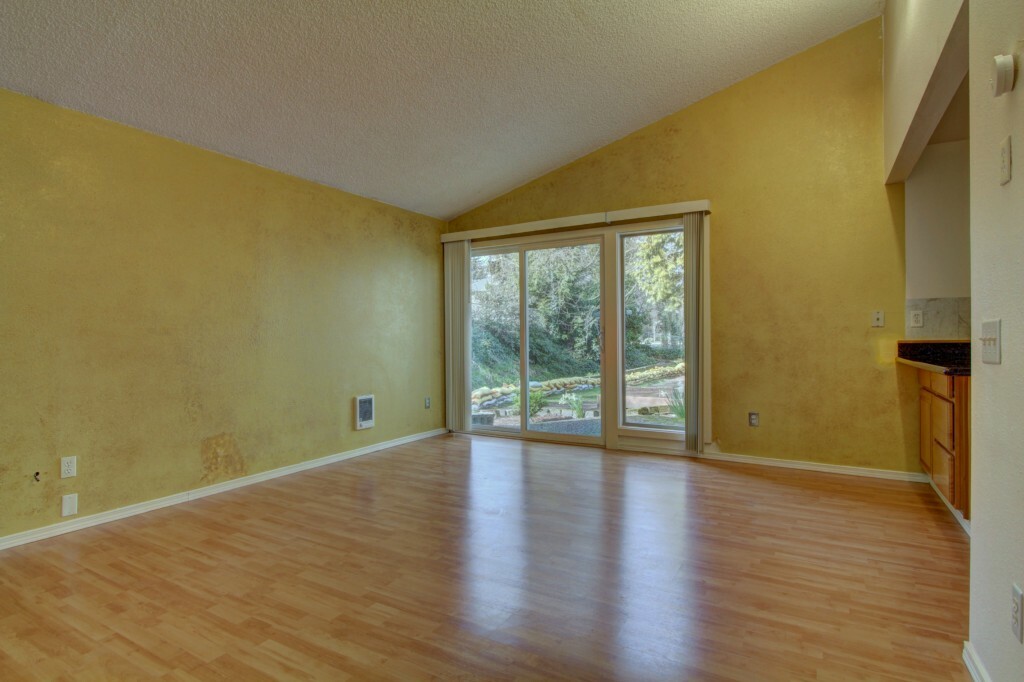 Property Photo:  12619 SE 42nd St 510  WA 98006 