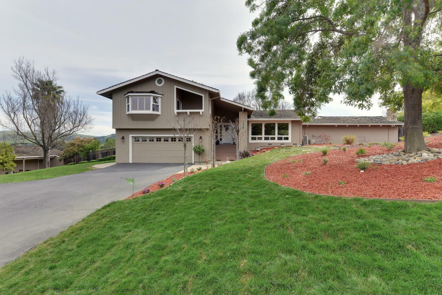 Property Photo: 20425 Hunters Hill Road CA 95120