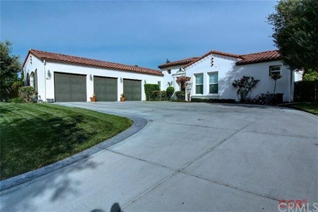 Property Photo:  817 Hacienda Circle  CA 93446 