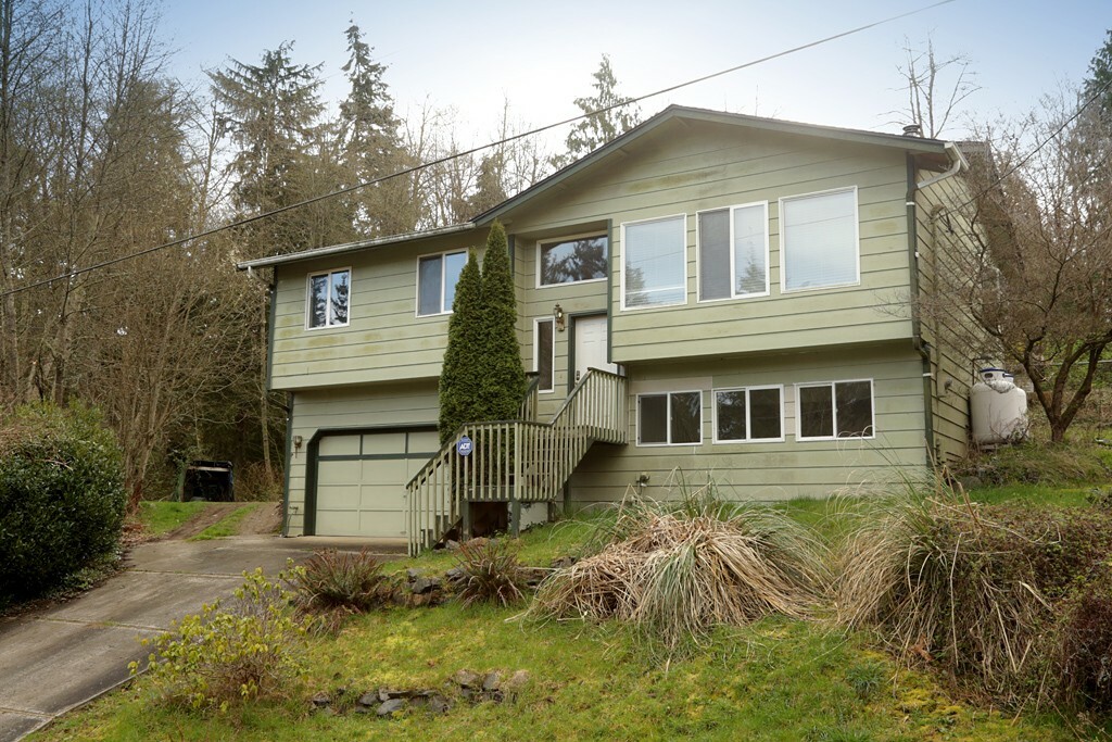 Property Photo:  4344 Douglas St  WA 98260 