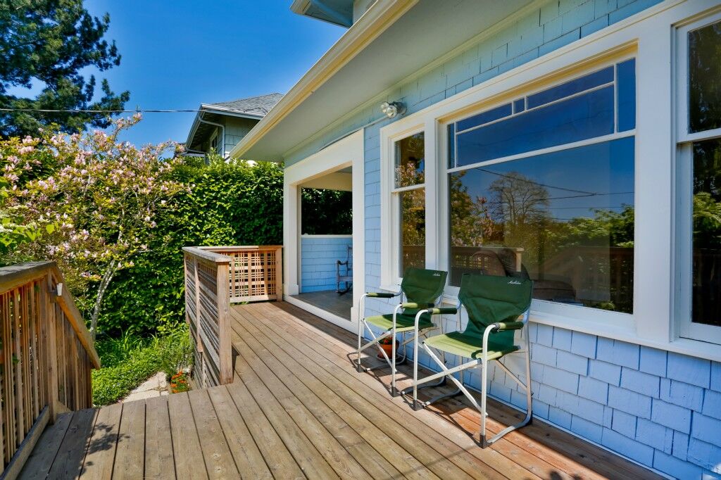 Property Photo: 924 31st Avenue WA 98122