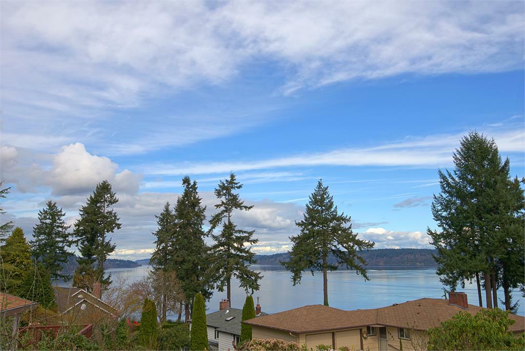 2313 Point View Place NW  Gig Harbor WA 98335 photo