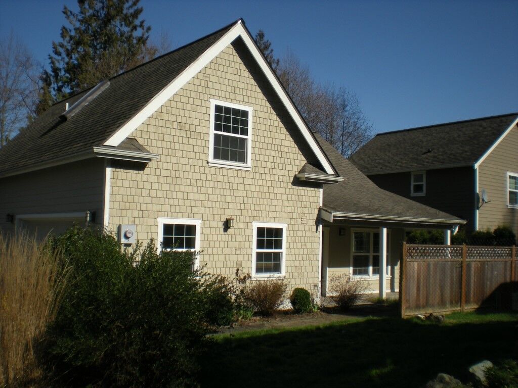 Property Photo:  1220 N 15th St  WA 98273 