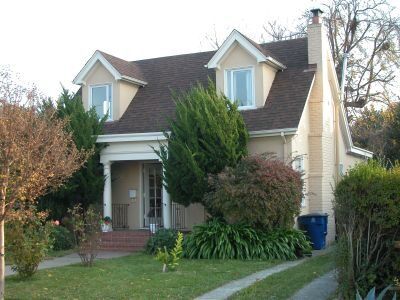 Property Photo:  943 Helen Ave  CA 94577-2127 