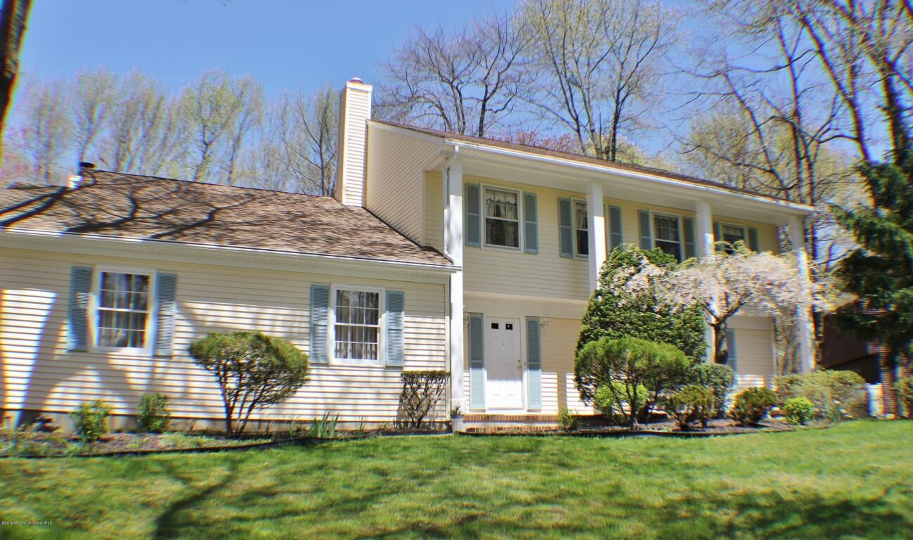 Property Photo:  6 Confield Court  NJ 07701 