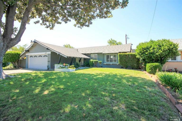 Property Photo:  525 Sycamore Drive  CA 94533 