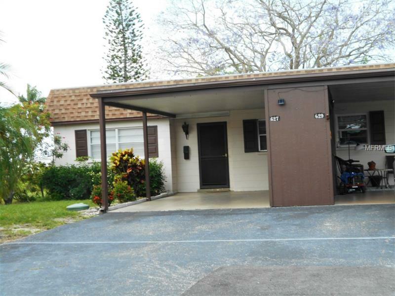 Property Photo: 627 Park Circle 627 FL 34207