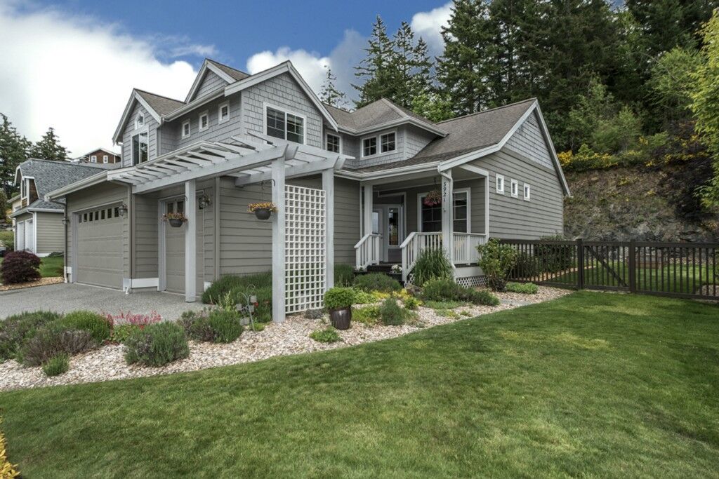 Property Photo: 3921 W 12th St WA 98221