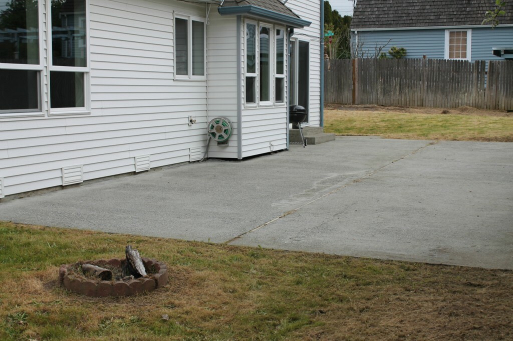 Property Photo:  4014 148th St SW  WA 98087 