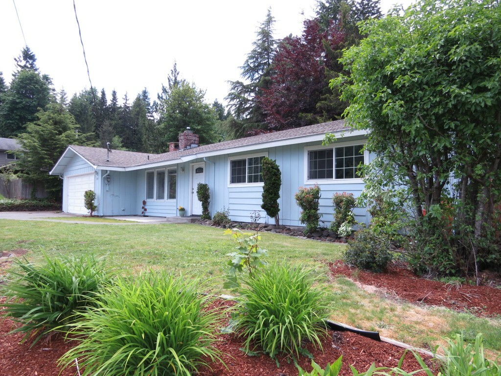 Property Photo:  1305 S 7th St  WA 98584 