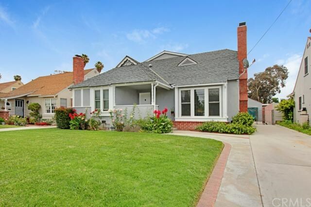 Property Photo:  5752 Palm Avenue  CA 90601 