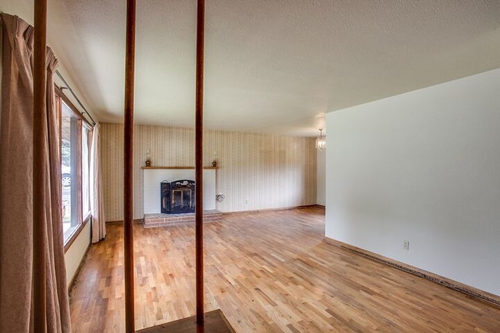 Property Photo:  1238 SE 1st St  WA 98802