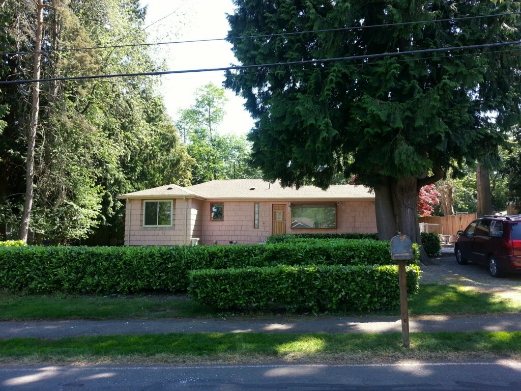 Property Photo:  3122 Russet Rd  WA 98036 