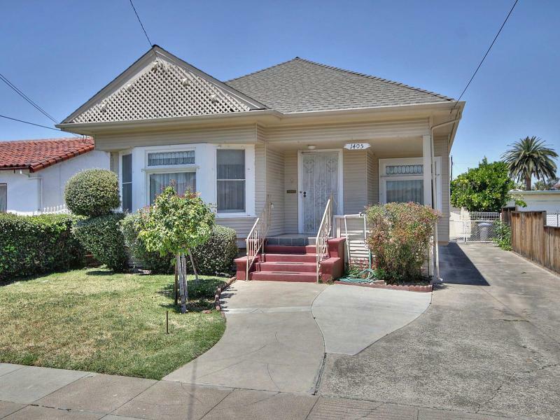 Property Photo:  1405 East San Fernando Street  CA 95116 