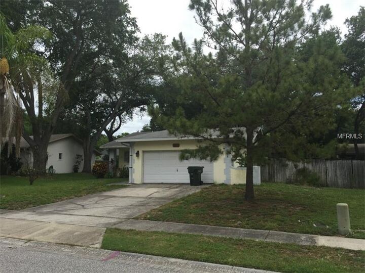 Property Photo:  1212 Rosewood Street  FL 33770 