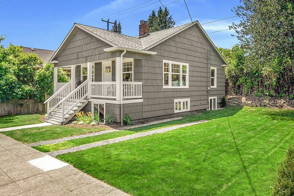 Property Photo:  6721 Cleopatra Place NW  WA 98117 