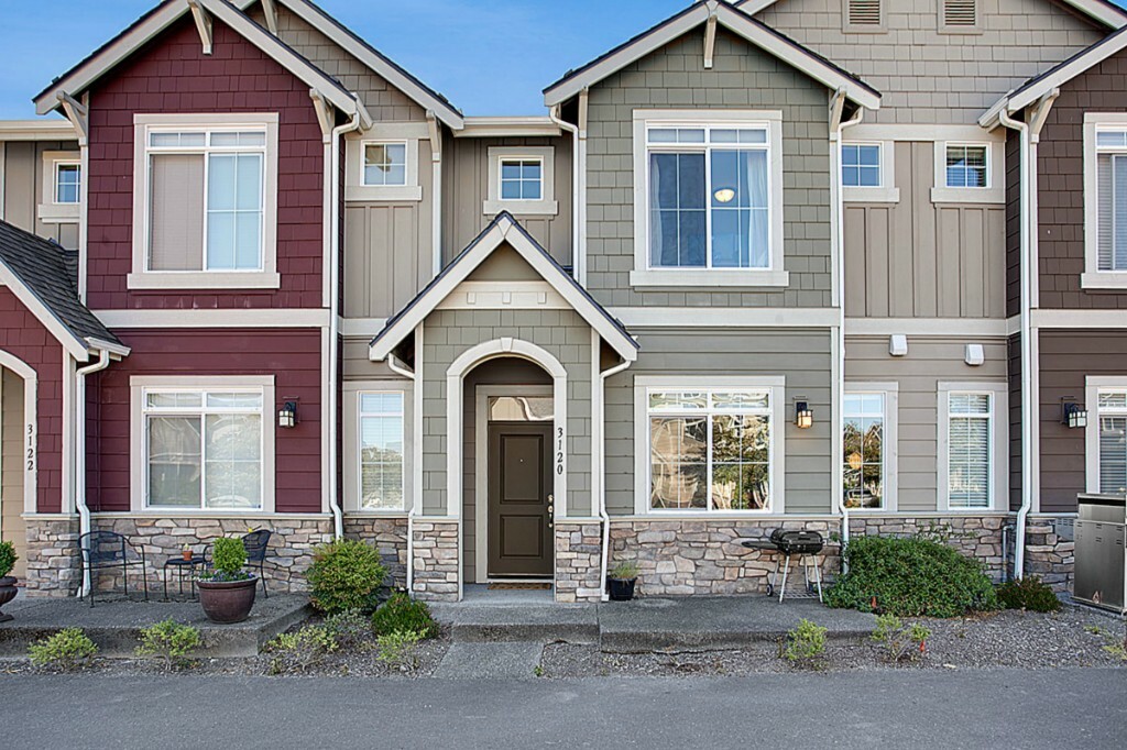 Property Photo: 3120 139th Place SE WA 98012