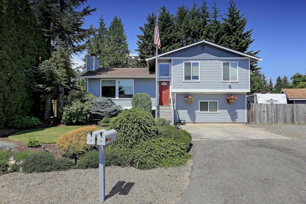 Property Photo:  6113 95th Place NE  WA 98270 