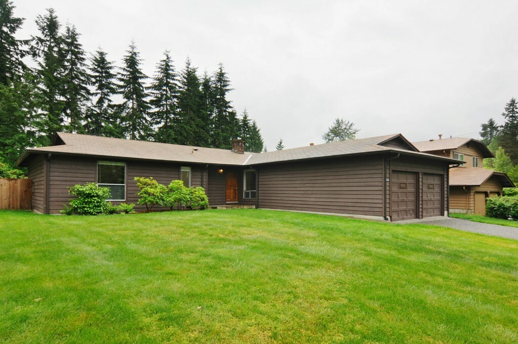 Property Photo:  14013 SE 194th St  WA 98058 