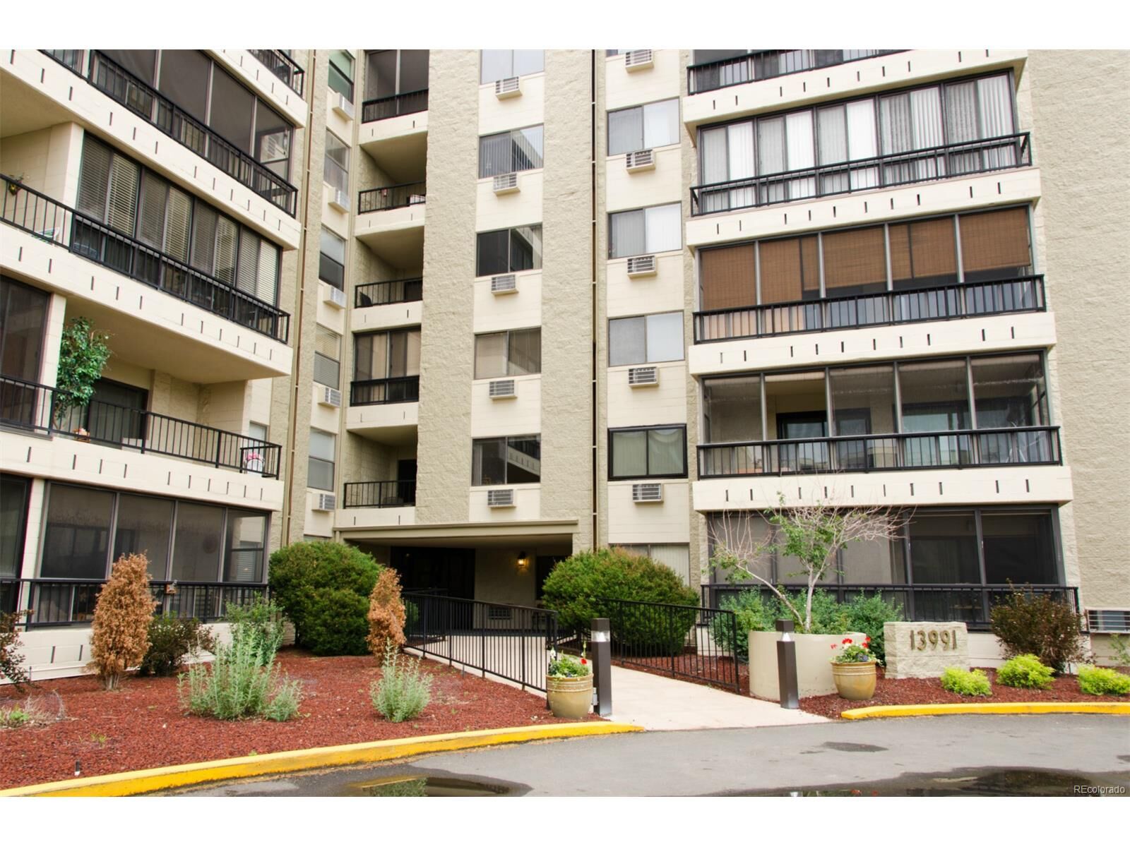 Property Photo: 13991 East Marina Drive Unit 204 CO 80014