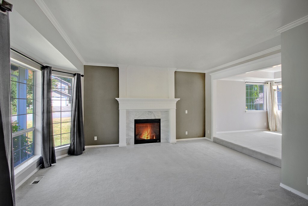 Property Photo: 23705 2nd Avenue W WA 98021