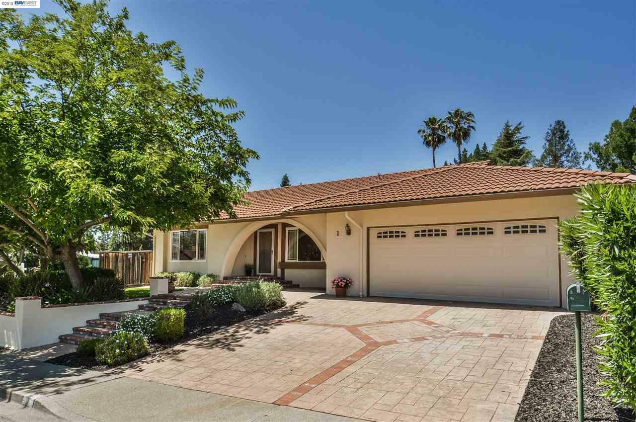 Property Photo:  1 San Pedro Pl  CA 94583 